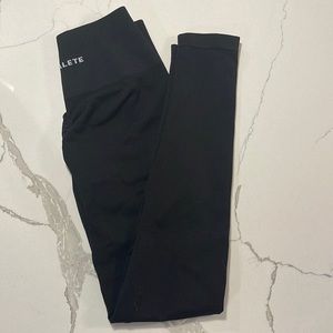 Alphalete Amplify leggings, black